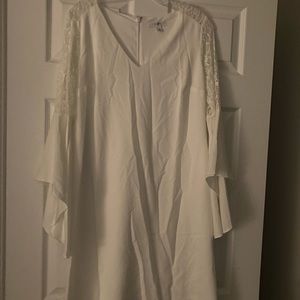 White dress with lace bell sleeves never worn